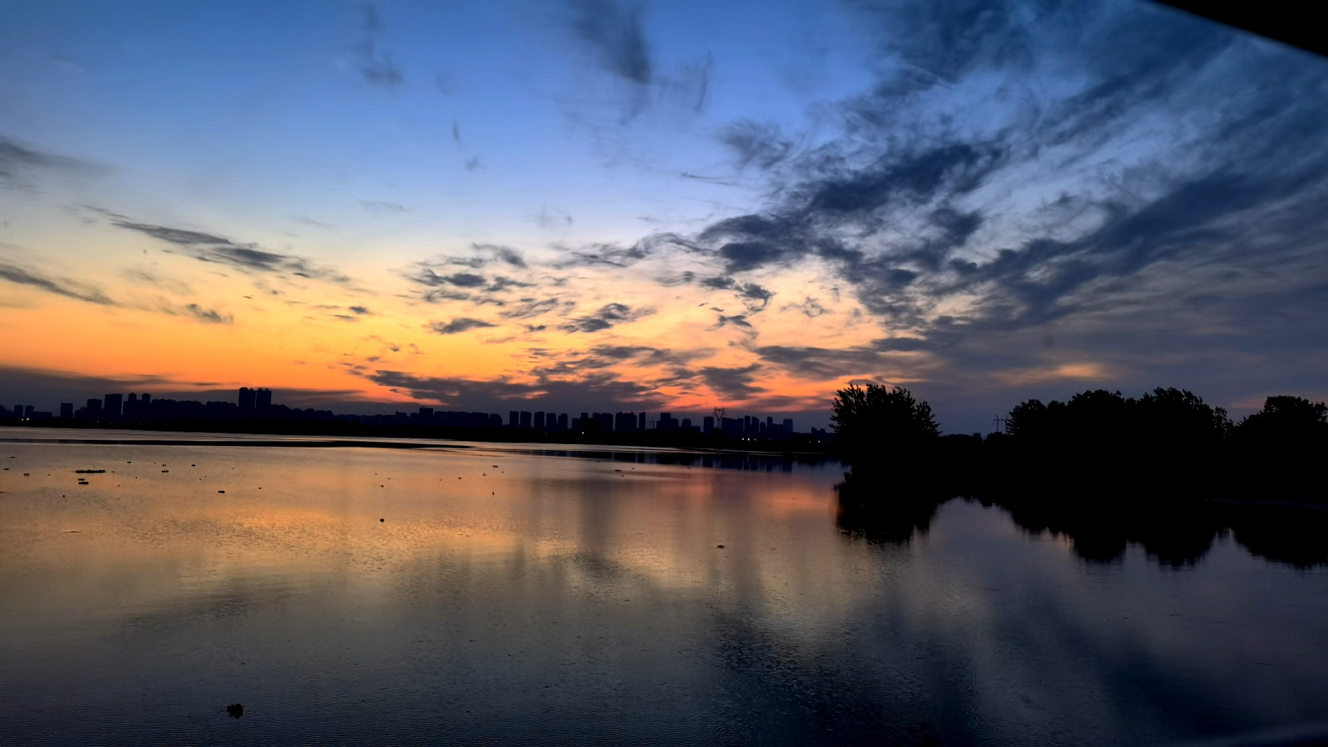 朝阳，从黎明到辉煌的壮丽之旅